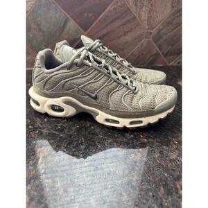 Wmns Air Max Plus 'Dark Stucco Size 8